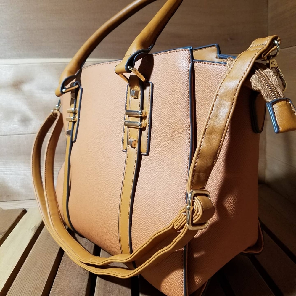 Handbag - Picture 3 of 3